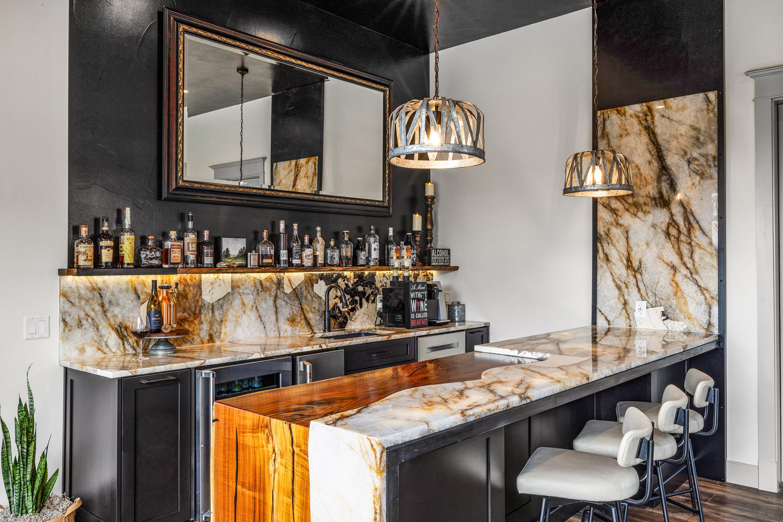 Circolare - Man Cave
